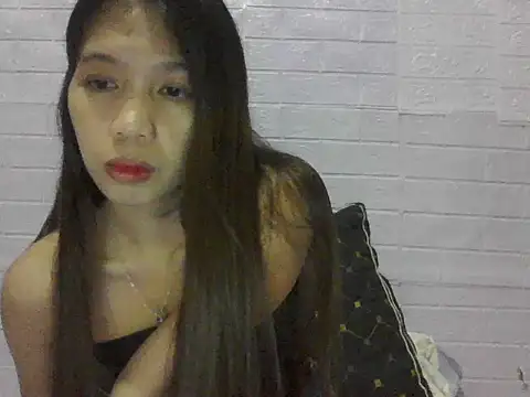 Snapshot of Yoursexy_Chixxx chatting on 10.18.25 Yoursexy Chixxx online show from 10.18.25