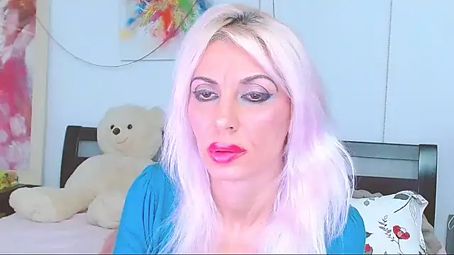 HoneyLara online show from 10.20.25