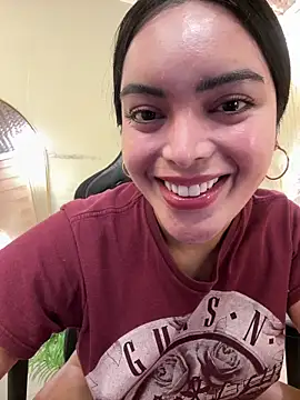 HotstuffCherrySummer online show from 12.05.25