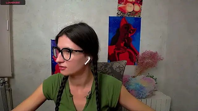 MaryEm976 online show from 10.22.25