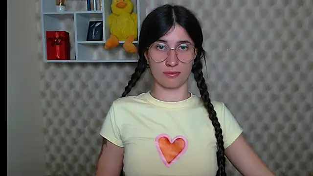 Snapshot of MaryEm976 chatting on 06.02.26 MaryEm976 online show from 06.02.26
