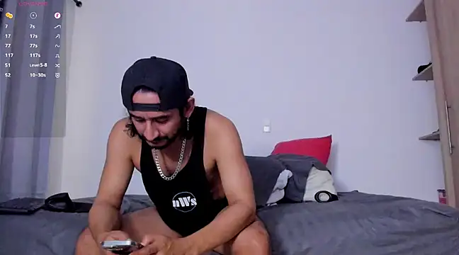 Snapshot of Cloudy_pigDude chatting on 02.24.25 Cloudy pigDude online show from 02.24.25