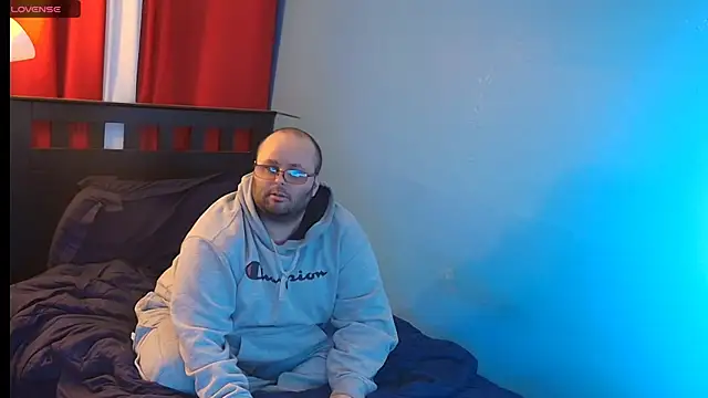 Snapshot of lefty15242 chatting on 02.24.26 lefty15242 online show from 02.24.26