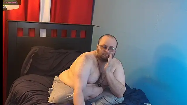 Snapshot of lefty15242 chatting on 02.25.26 lefty15242 online show from 02.25.26