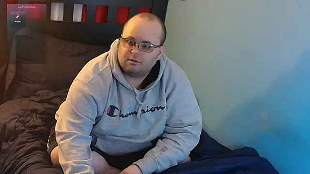 Snapshot of lefty15242 chatting on 04.05.26 lefty15242 online show from 04.05.26