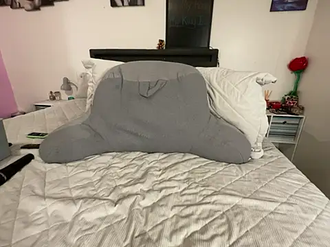 Snapshot of AngelSinz69 chatting on 03.01.25 AngelSinz69 online show from 03.01.25