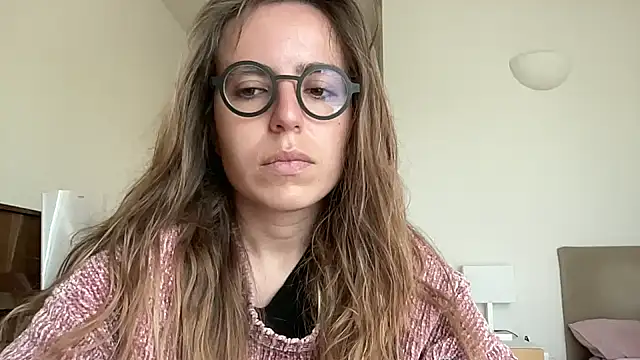 Snapshot of Mollyy998 chatting on 04.17.26 Mollyy998 online show from 04.17.26