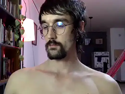 Snapshot of fazzbinderr chatting on 12.28.24 fazzbinderr online show from 12.28.24