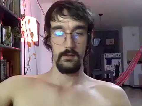 Snapshot of fazzbinderr chatting on 01.12.25 fazzbinderr online show from 01.12.25