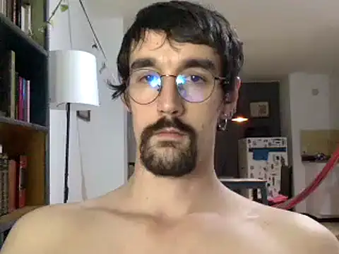 Snapshot of fazzbinderr chatting on 09.20.25 fazzbinderr online show from 09.20.25