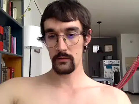 Snapshot of fazzbinderr chatting on 09.22.25 fazzbinderr online show from 09.22.25