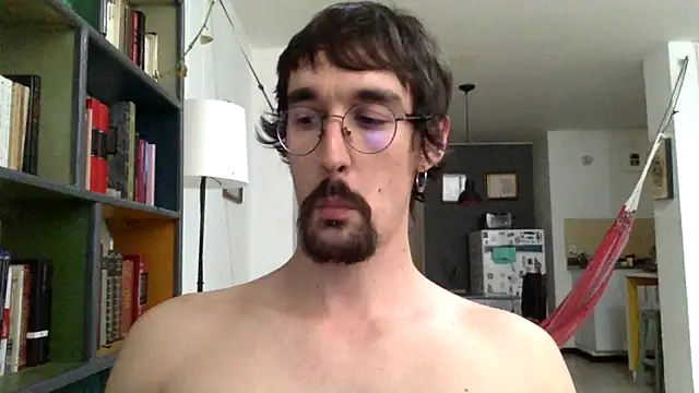 Snapshot of fazzbinderr chatting on 10.16.25 fazzbinderr online show from 10.16.25