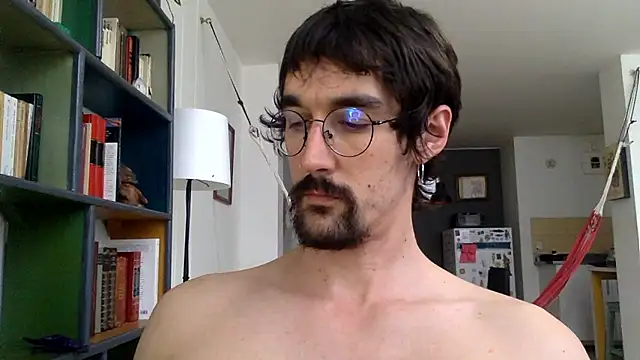 Snapshot of fazzbinderr chatting on 11.07.25 fazzbinderr online show from 11.07.25