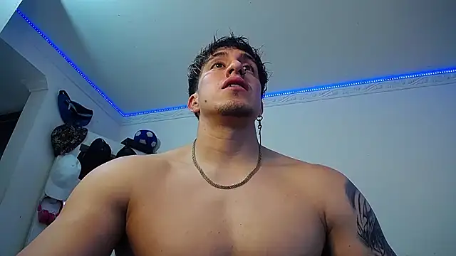 strongboy  online show from 10.06.25