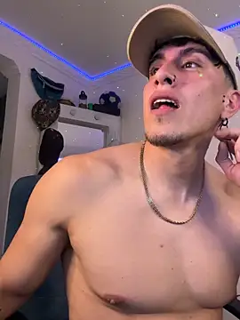 strongboy  online show from 12.05.25