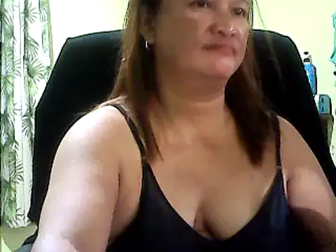 hott scarlett online show from 12.15.24