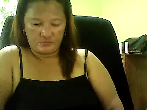 hott scarlett online show from 12.23.24