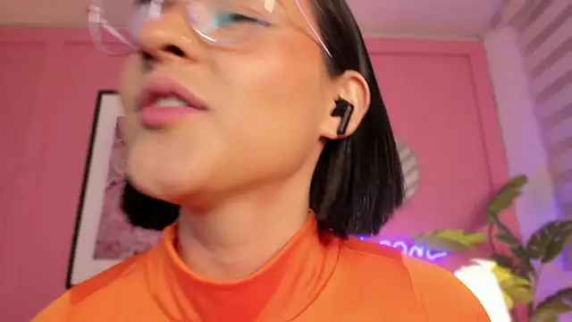 SoySaraa online show from 12.28.24