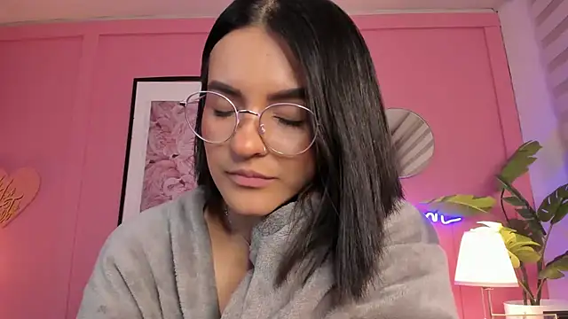 SoySaraa online show from 12.30.24
