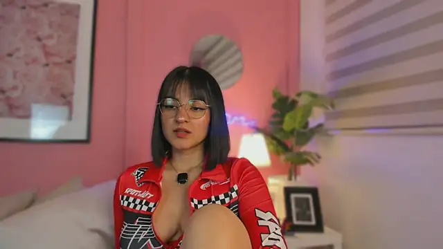 SoySaraa online show from 06.04.26