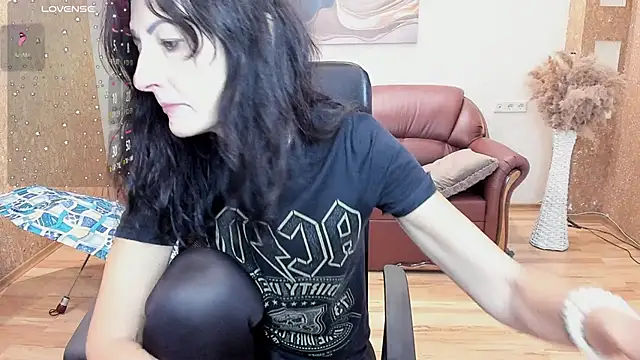 Dana Haliti online show from 09.30.25