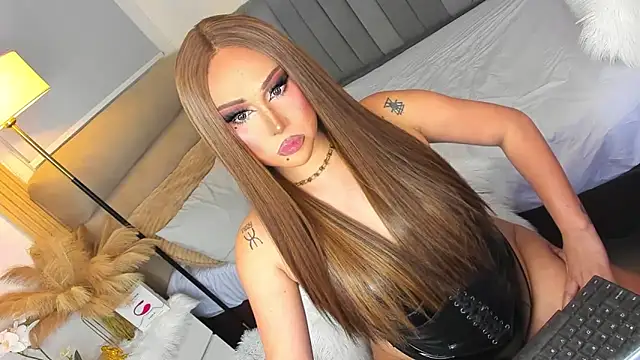 Snapshot of yourbabygoddess chatting on 10.09.25 yourbabygoddess online show from 10.09.25