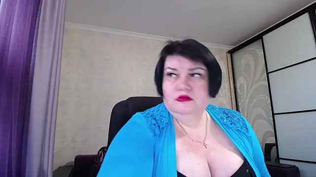 JuicyLady Di online show from 10.23.25