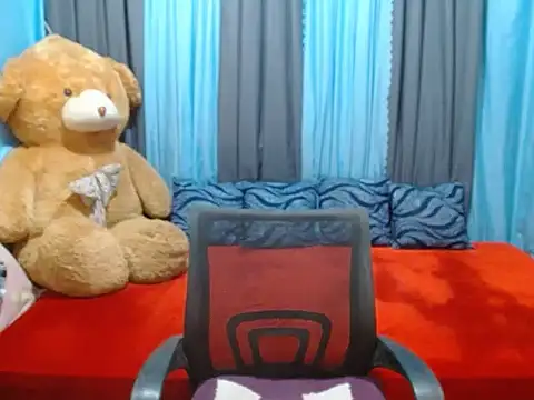 xxSexyBitch69xx online show from 12.15.24