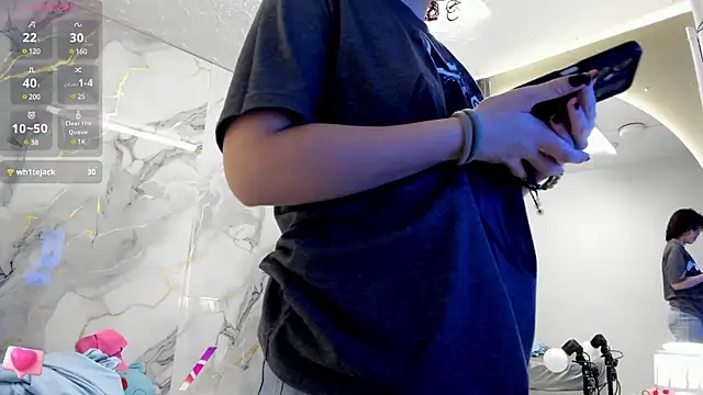 Snapshot of Katemoss70 chatting on 01.29.25 Katemoss70 online show from 01.29.25