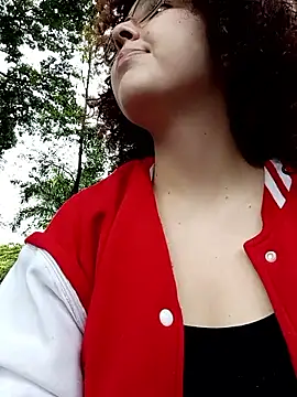 Snapshot of Katemoss70 chatting on 10.03.25 Katemoss70 online show from 10.03.25