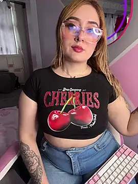 Sam Thompsoon  online show from 02.22.25