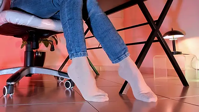 ArchieCollins online show from 10.04.25