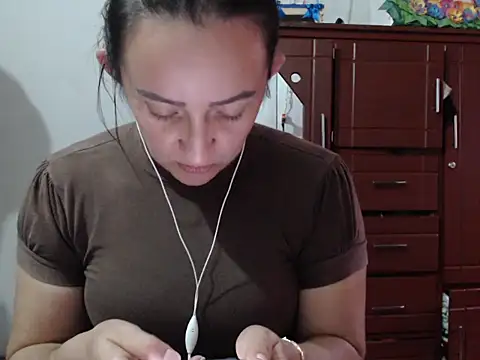 Snapshot of DeepAnal07 chatting on 10.06.25 DeepAnal07 online show from 10.06.25