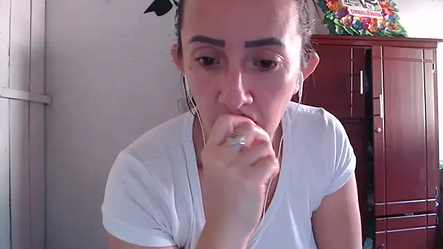 Snapshot of DeepAnal07 chatting on 10.19.25 DeepAnal07 online show from 10.19.25