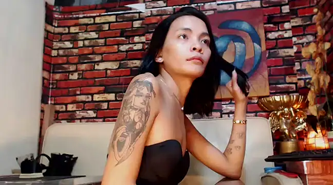 juicyCOCKeva online show from 12.20.24