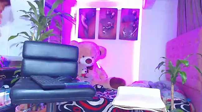 Hotgiirl 1 online show from 02.18.25