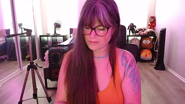 Snapshot of TheLenaAdams chatting on 09.09.25 TheLenaAdams online show from 09.09.25