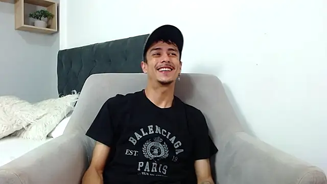 Snapshot of ryan_maxy chatting on 01.15.25 ryan maxy online show from 01.15.25