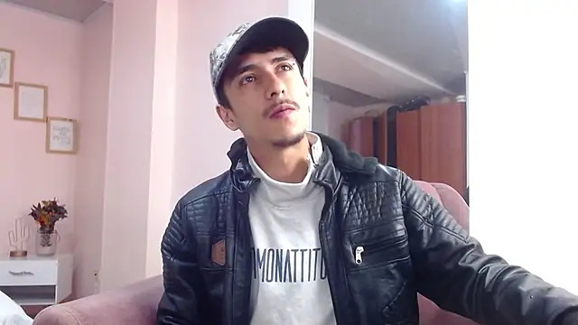 Snapshot of ryan_maxy chatting on 01.17.25 ryan maxy online show from 01.17.25