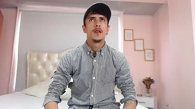 Snapshot of ryan_maxy chatting on 01.21.25 ryan maxy online show from 01.21.25