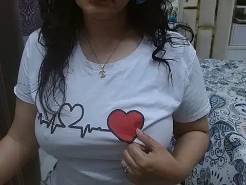 Lovelywife786 online show from 06.21.26