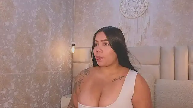 EmilyQueen3x online show from 04.06.26