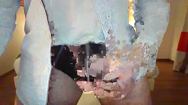 Snapshot of alessexxx24 chatting on 02.17.25 alessexxx24 online show from 02.17.25