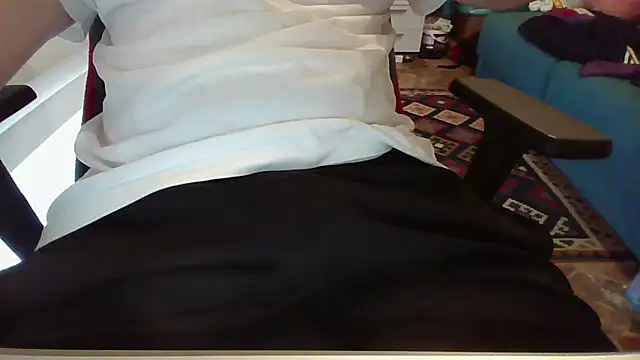 Snapshot of alessexxx24 chatting on 09.25.25 alessexxx24 online show from 09.25.25