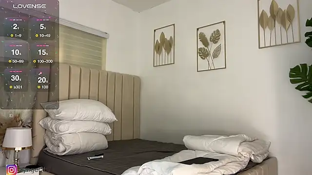 Snapshot of IvyOlivia chatting on 01.24.25 IvyOlivia online show from 01.24.25