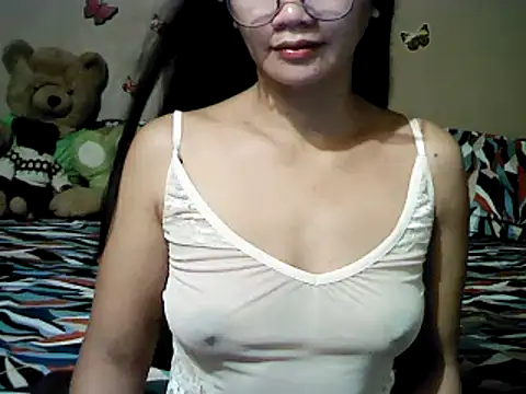 Snapshot of Mia_Rein chatting on 10.05.25 Mia Rein online show from 10.05.25