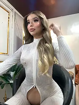 Elizabeth Arden online show from 10.25.25