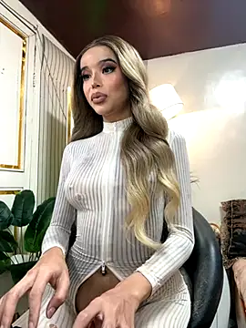 Elizabeth Arden online show from 11.02.25