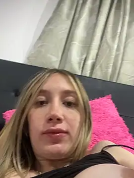 Snapshot of horny__molly_ chatting on 04.09.26 horny molly online show from 04.09.26