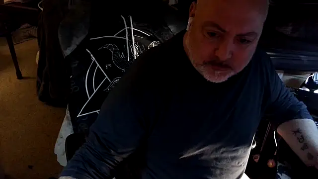 Snapshot of Drake_DVamp chatting on 09.11.25 Drake DVamp online show from 09.11.25